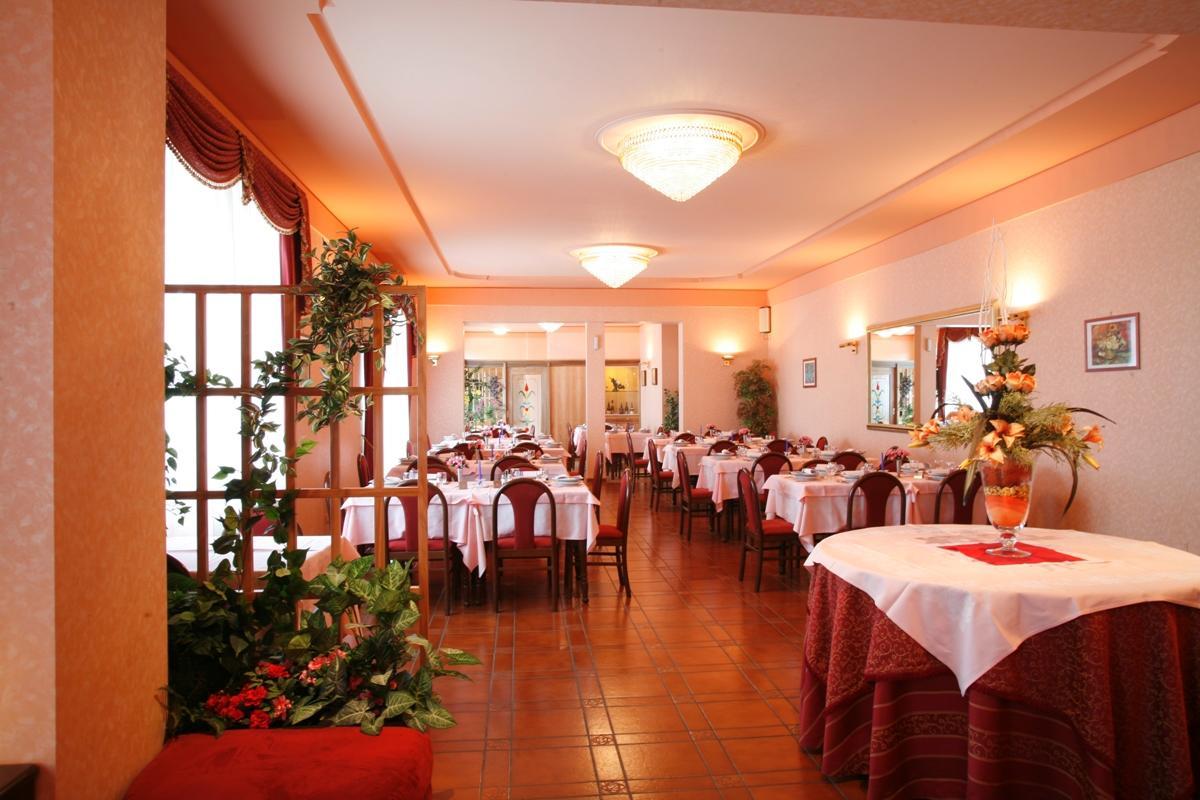 Hotel Villa Rosy Premeno Exterior photo